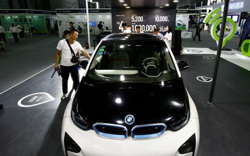 新能源车销售配额 但将延后一年实施     英媒称,四位汽车和行业人士